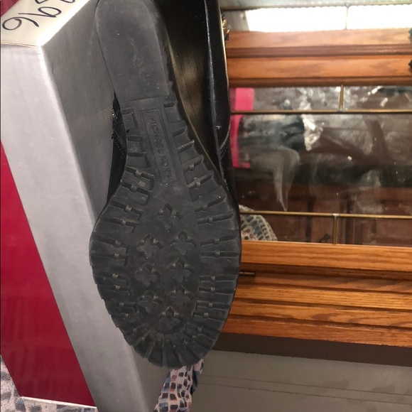 MK boots worn 3 times - Picture 8 of 9